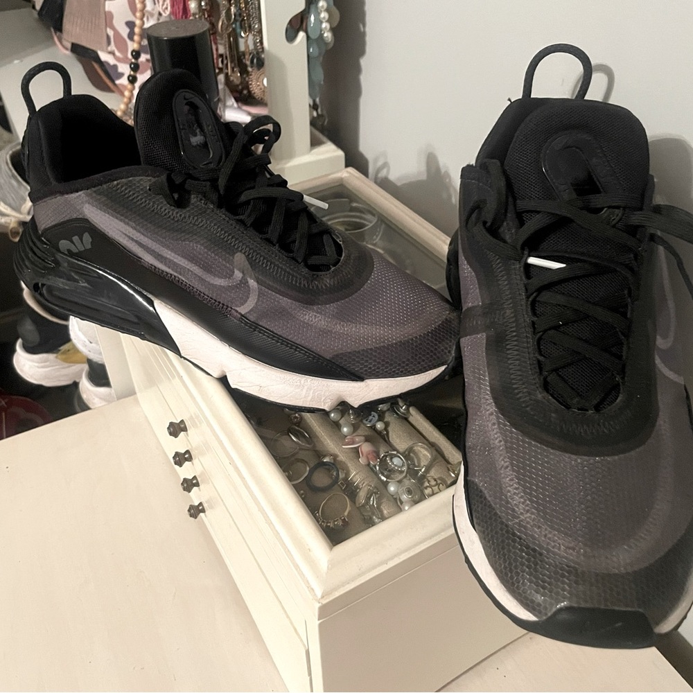 Nike Air Max 2090